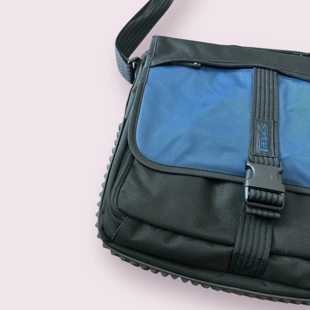 Targus Black and Blue Men's Messenger Bag